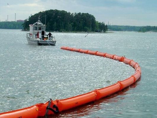 China Oil Containment Boom PVC Rubber DHPE supplier