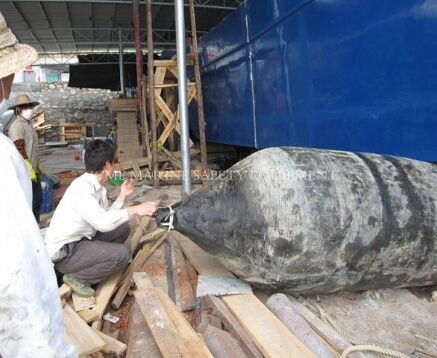 China Marine Boat 7.0m To 21.5m Salvage Marine Airbags Floating Airbag supplier