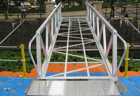 China Aluminium Gangway Ladder Plate Type supplier