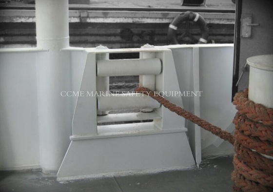 China Marine Bollard Bollard  Fairlead Horizontal Rollers Chocks supplier