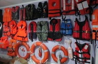 Marine Solas life jacket Adult life jackets with life jackets light and whistle supplier