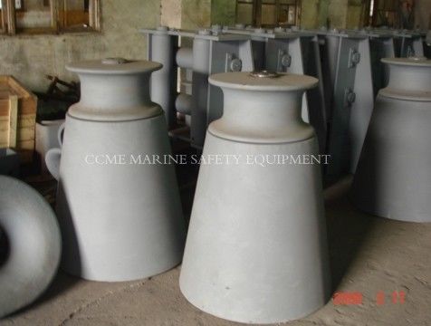 Marine Ship Bollard Swival  Type A Cleat Fairlead With Single Roller supplier