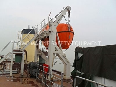 Marine Gravity Luffing Arm Type Life Boat Davits supplier